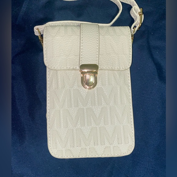 MKF crossbody cellphone case - Picture 3 of 6
